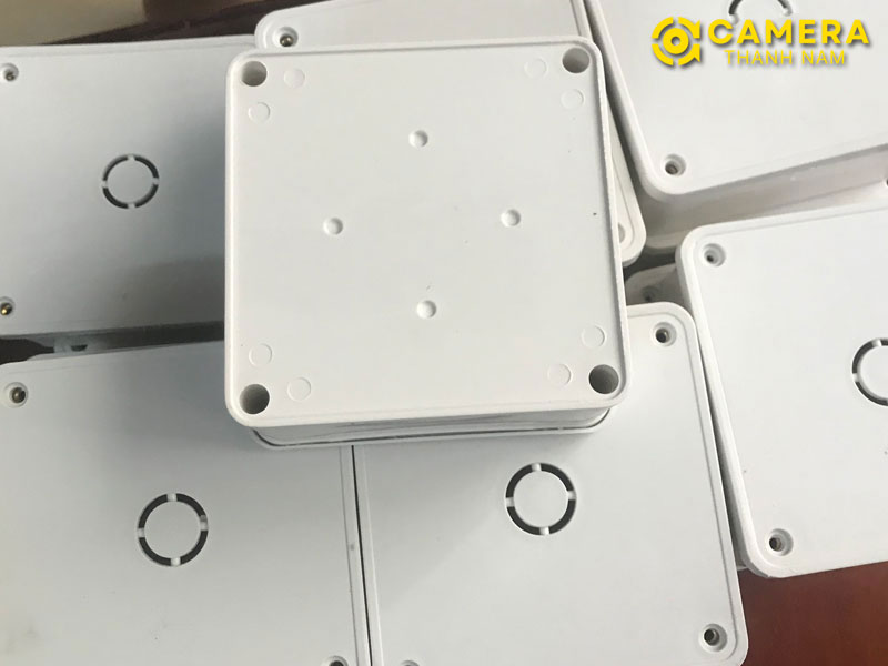 hop-nhua-camera-la-gi-camerathanhnam